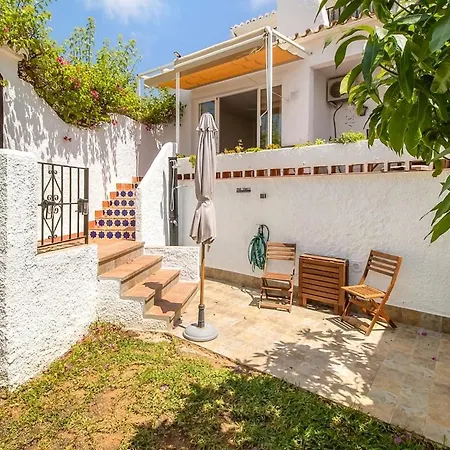Cozy 2br Flat With Terrace & Pool Нерха