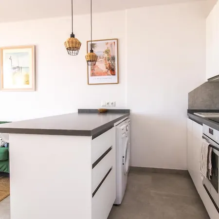 Cozy 2br Flat With Terrace & Pool Apartamento Nerja