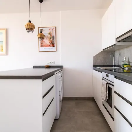 Apartamento Cozy 2br Flat With Terrace & Pool *