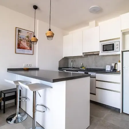 Cozy 2br Flat With Terrace & Pool Nerja
