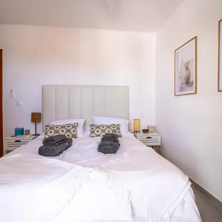 Apartamento Cozy 2br Flat With Terrace & Pool *