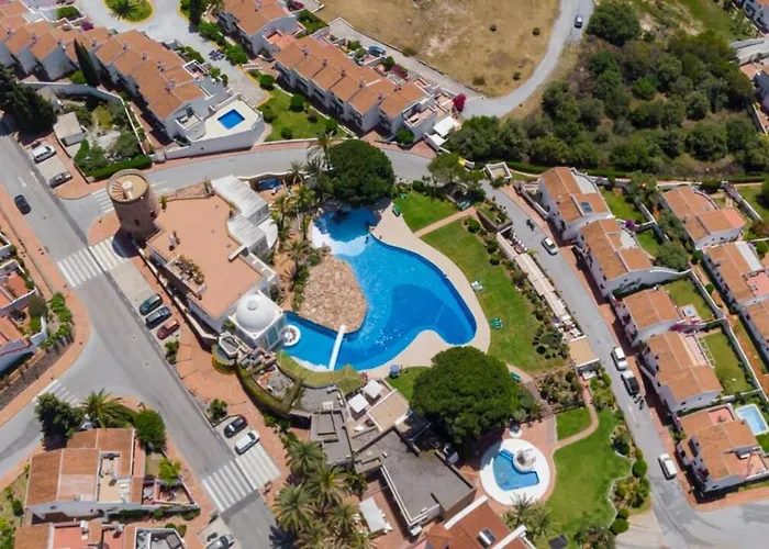 Apartament Cozy 2br Flat With Terrace & Pool Nerja